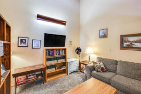 Warm McCall Condo Half-Mile to Payette Lake!